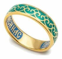 Серебряное кольцо с молитвой к Пресвятой  Богородице с зеленой эмалью