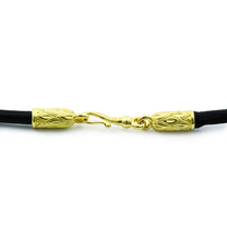 Кожаный цилиндрический шнурок с золотыми наконечниками