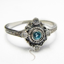 Женский православный серебряный перстень с цирконом